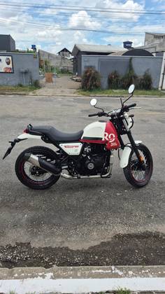 ROYAL ENFIELD SCRAM 411 
